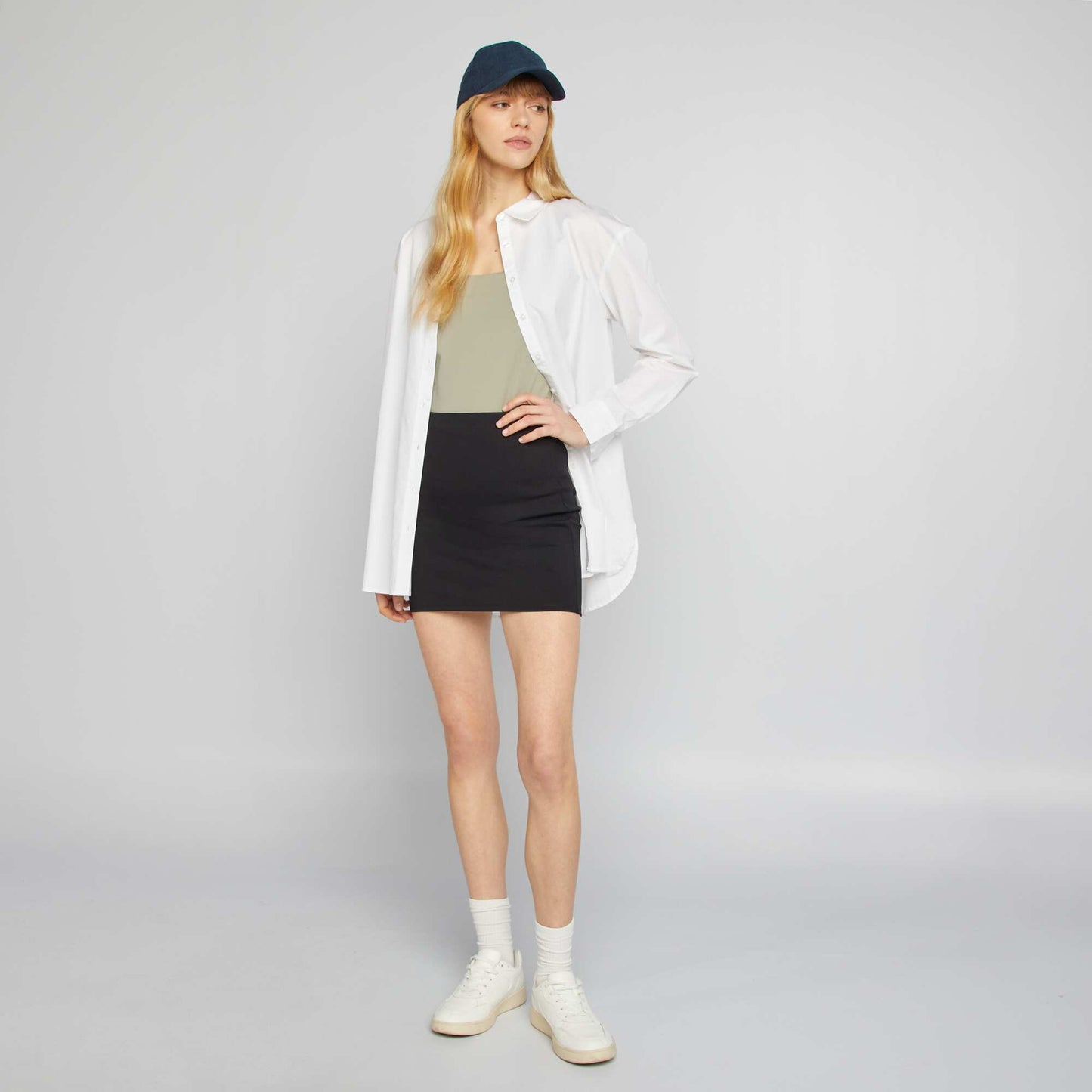Stretch T-shirt with square neckline GREEN