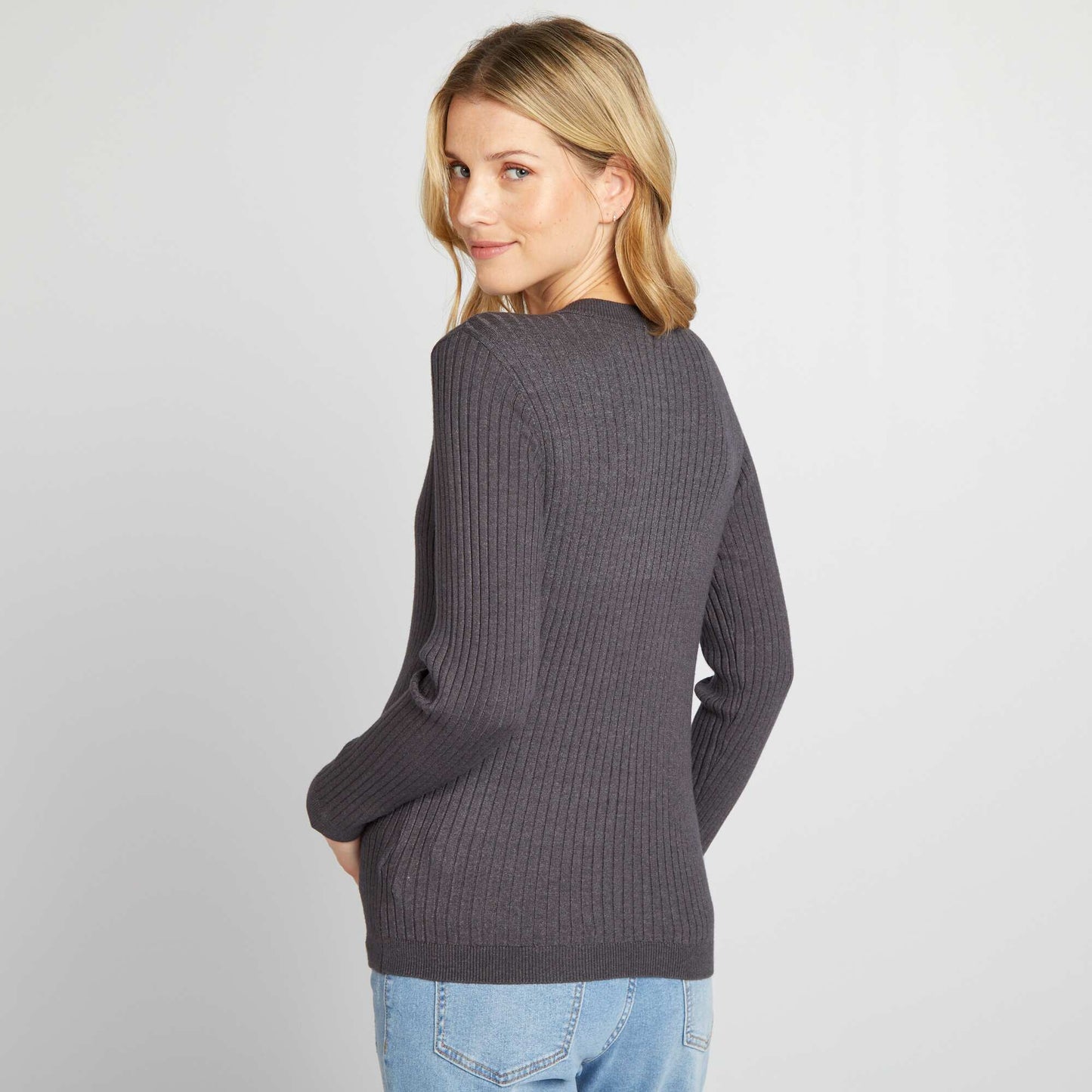 საორსულო ჯემპრი