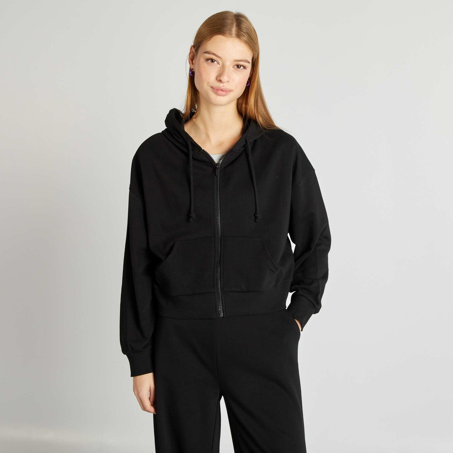 Plain zip-up hoodie BLACK