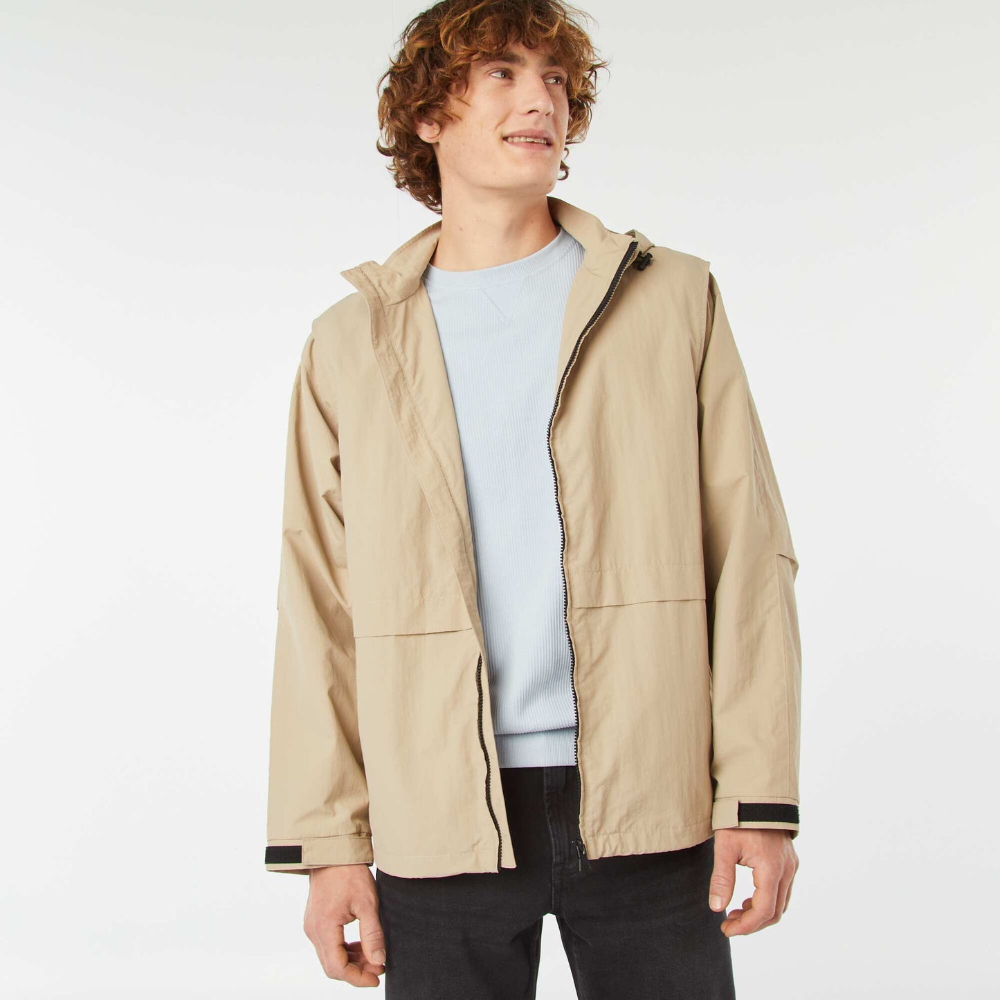 Showerproof windcheater with detachable sleeves BEIGE
