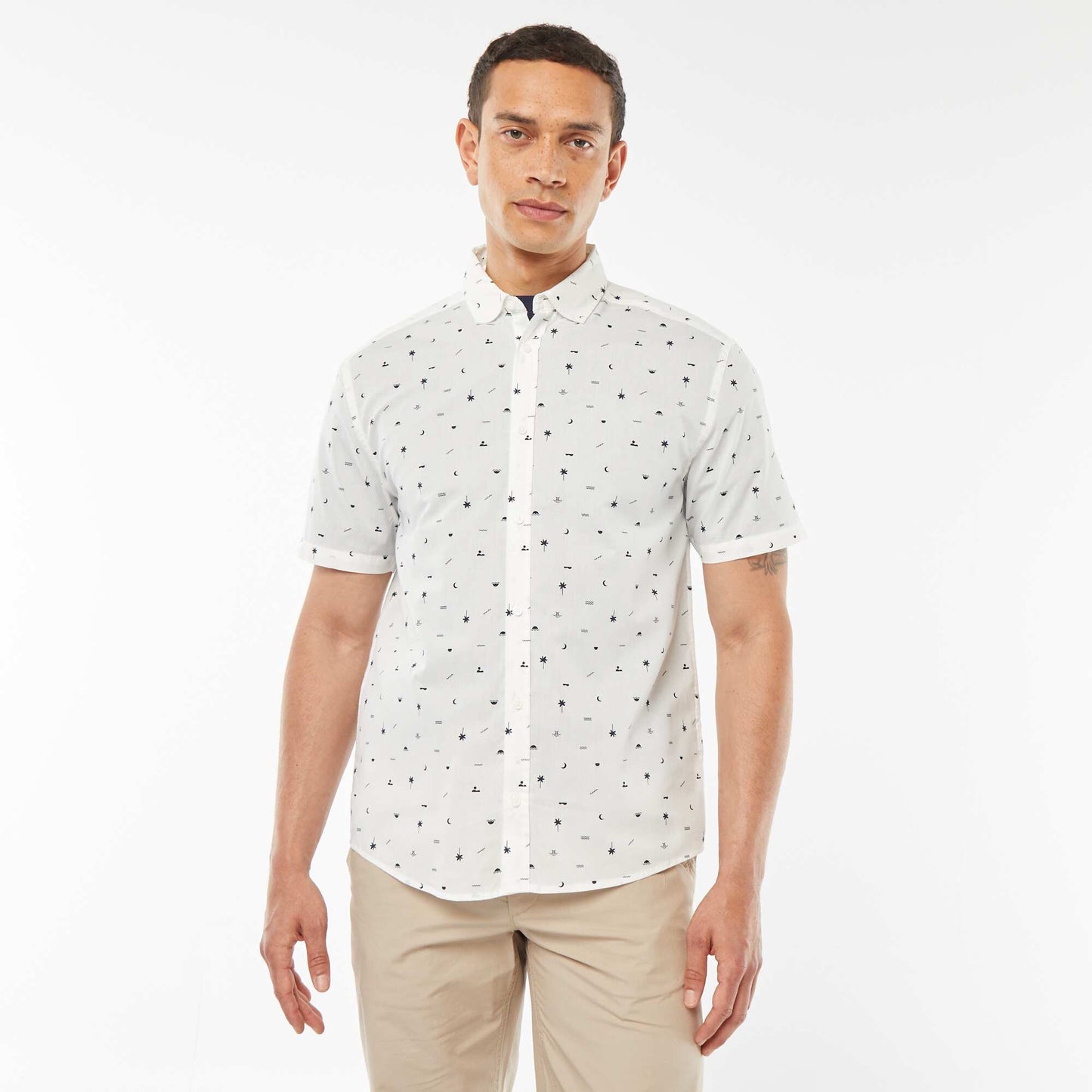 Short-sleeved straight-cut shirt BLUE