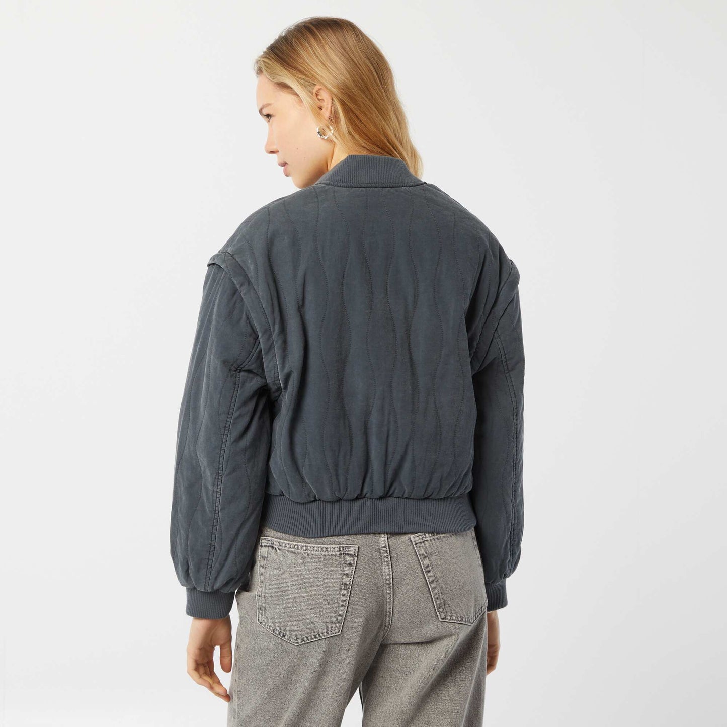 2-in-1 quilted jacket with detachable sleeves BLACK