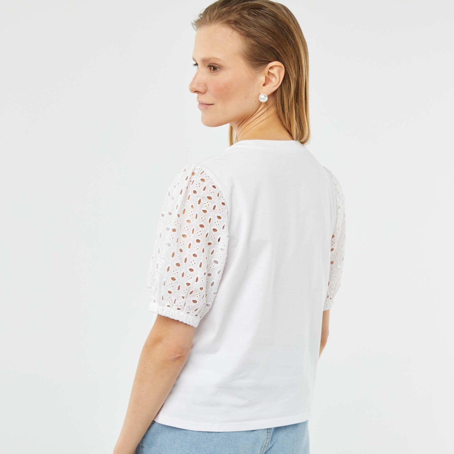 Plain short-sleeved T-shirt with broderie anglaise WHITE