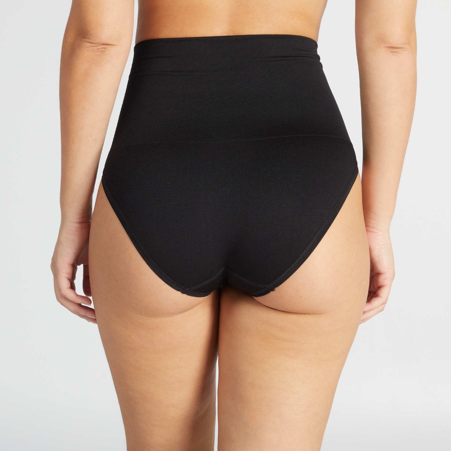 High-waisted control briefs Black