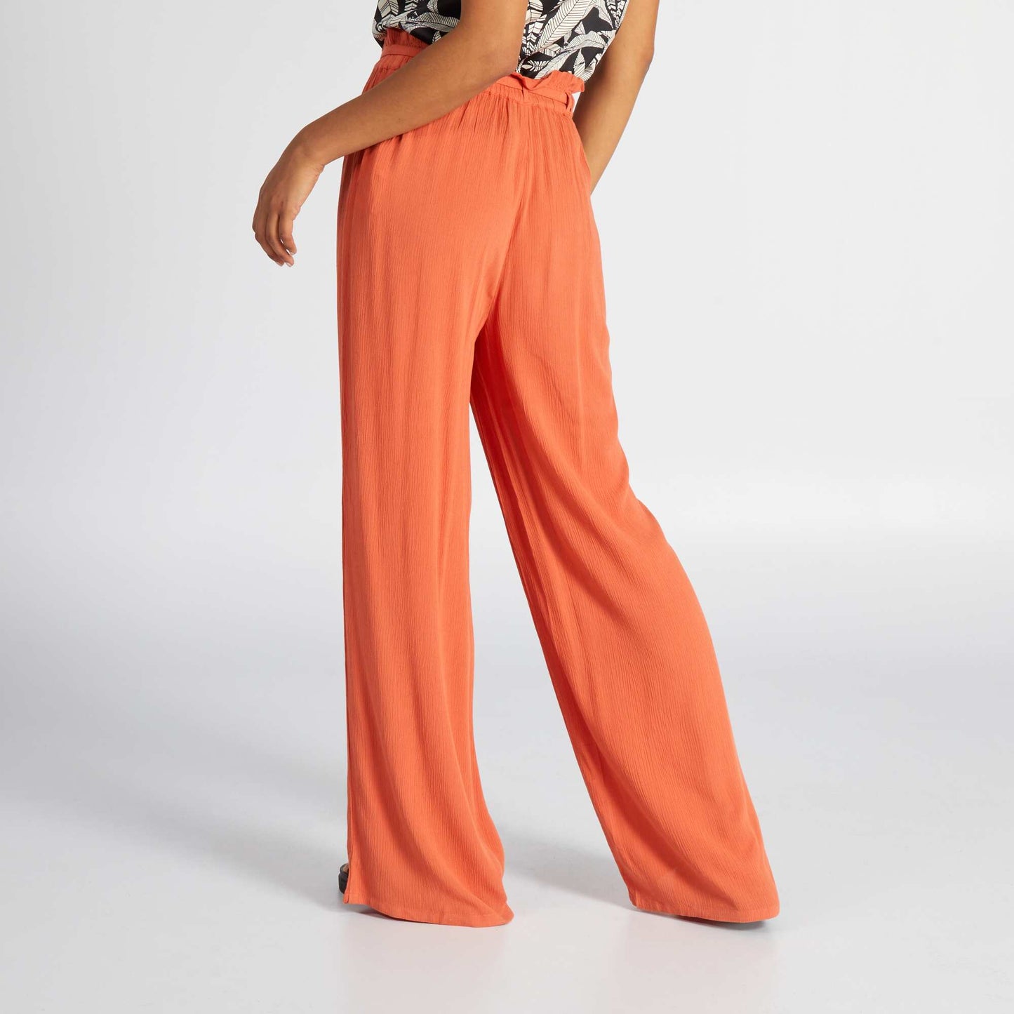 Loose-fit crepe knit trousers orange