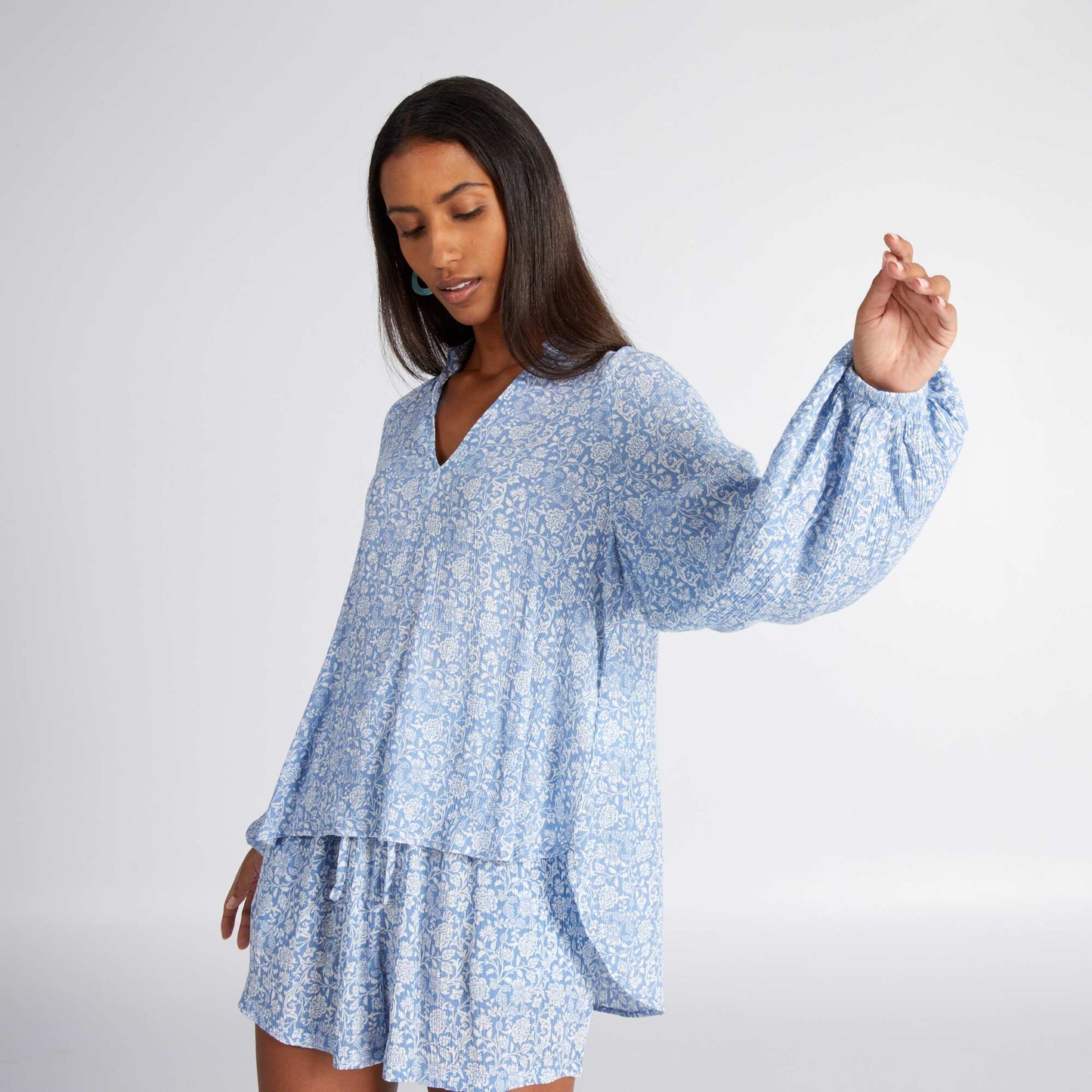 Flowing paisley print blouse BLUE