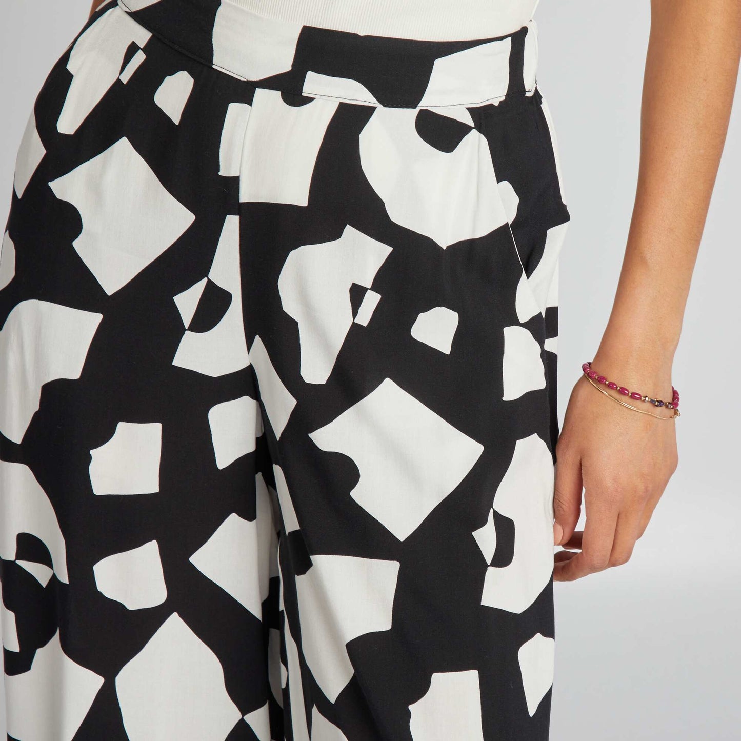 Printed wide-leg trousers BLACK