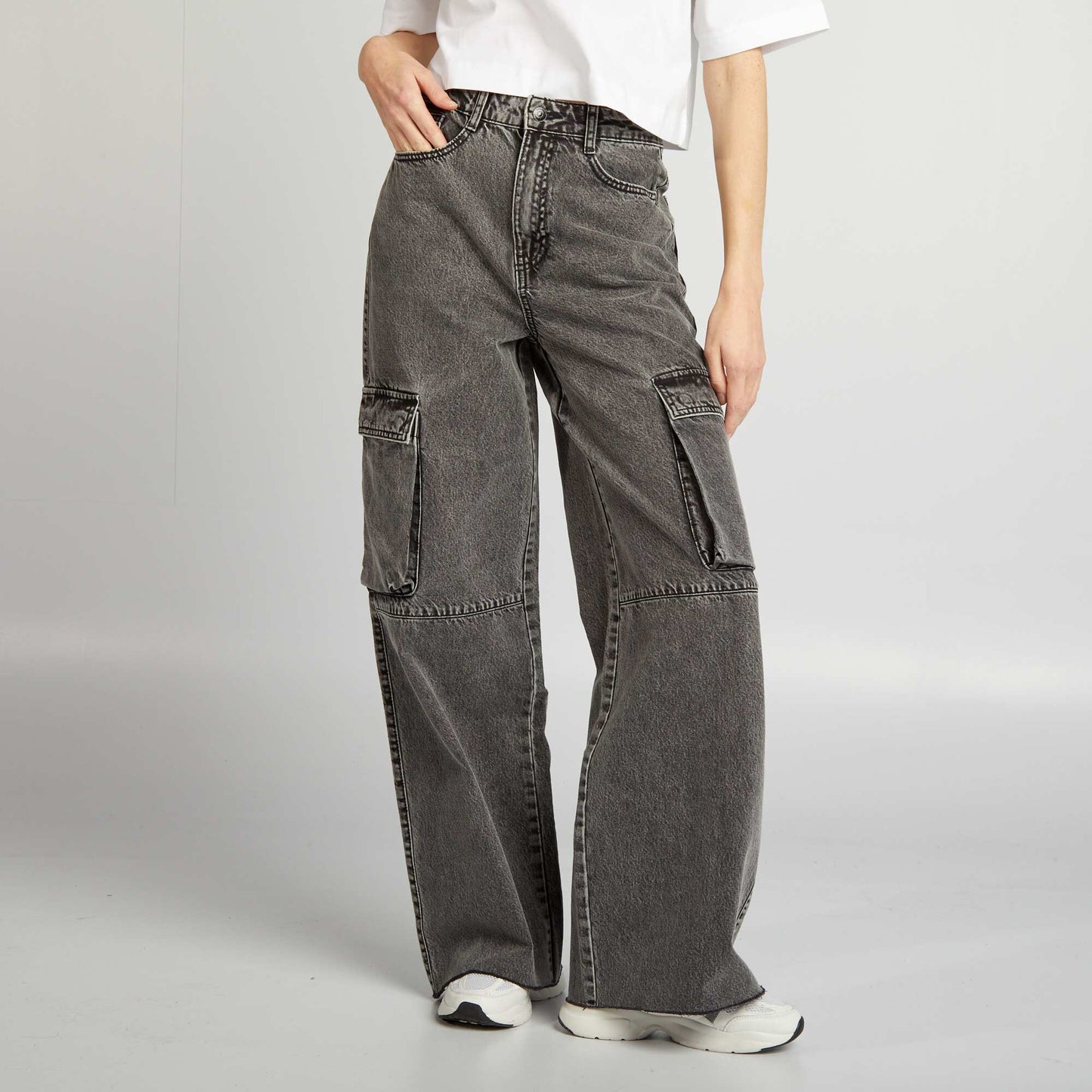 Wide-leg multi-pocket jeans GREY