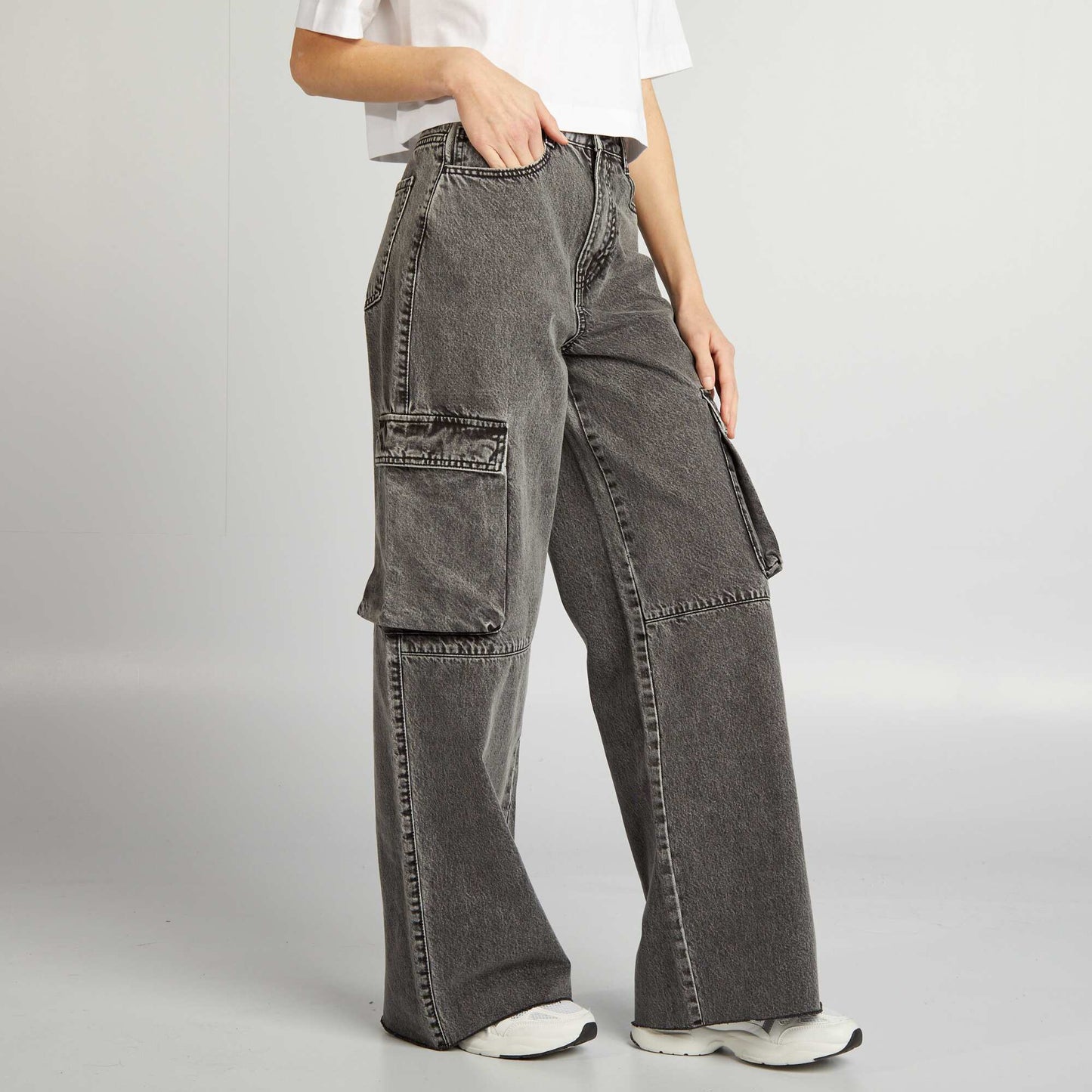 Wide-leg multi-pocket jeans GREY