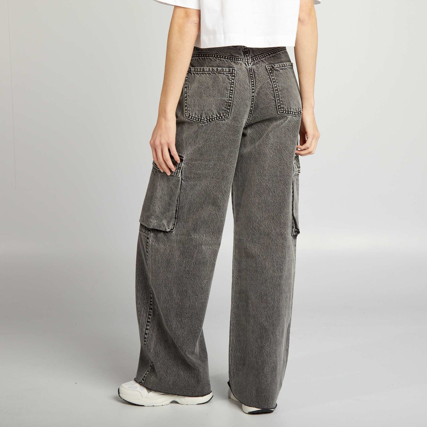 Wide-leg multi-pocket jeans GREY