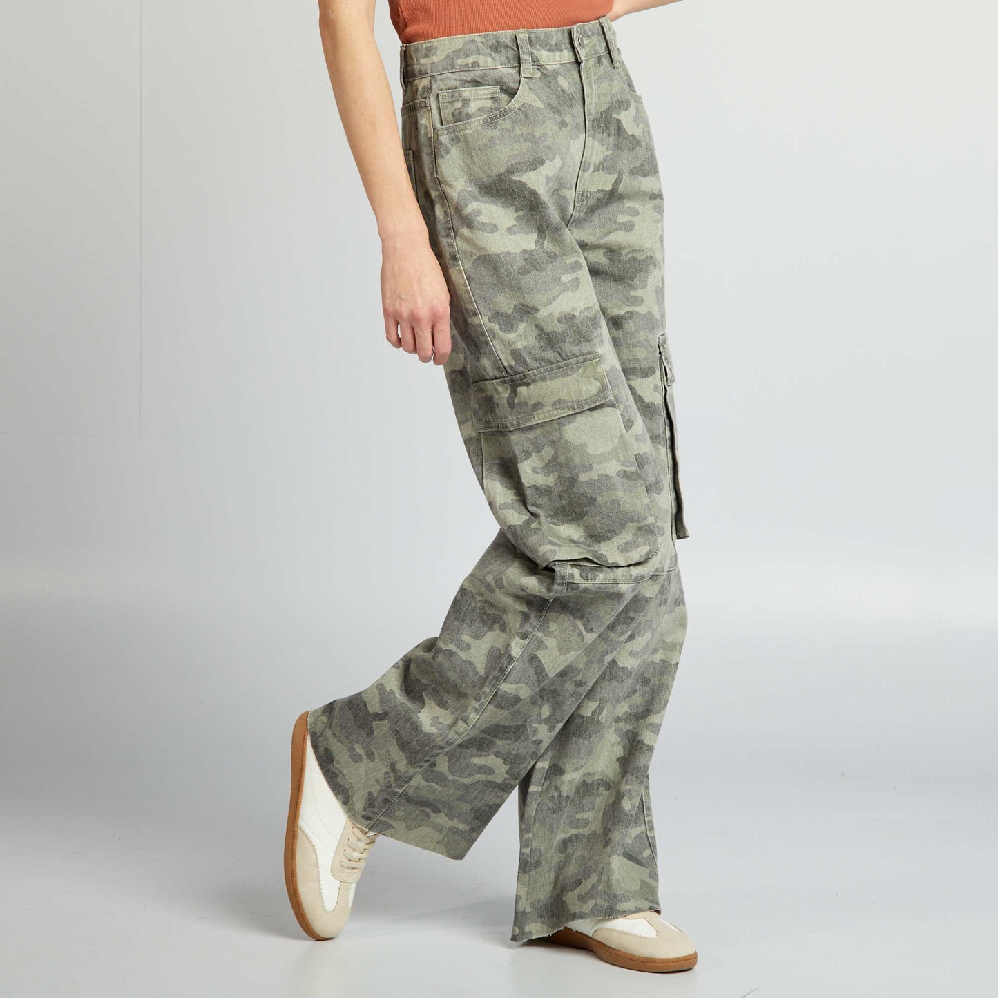 Wide-leg multi-pocket jeans KHAKI