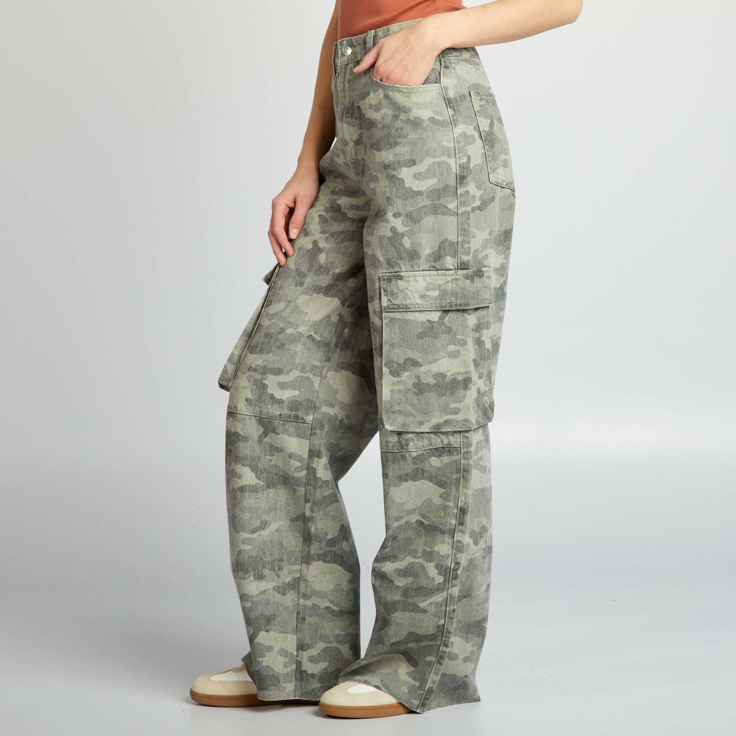 Wide-leg multi-pocket jeans KHAKI