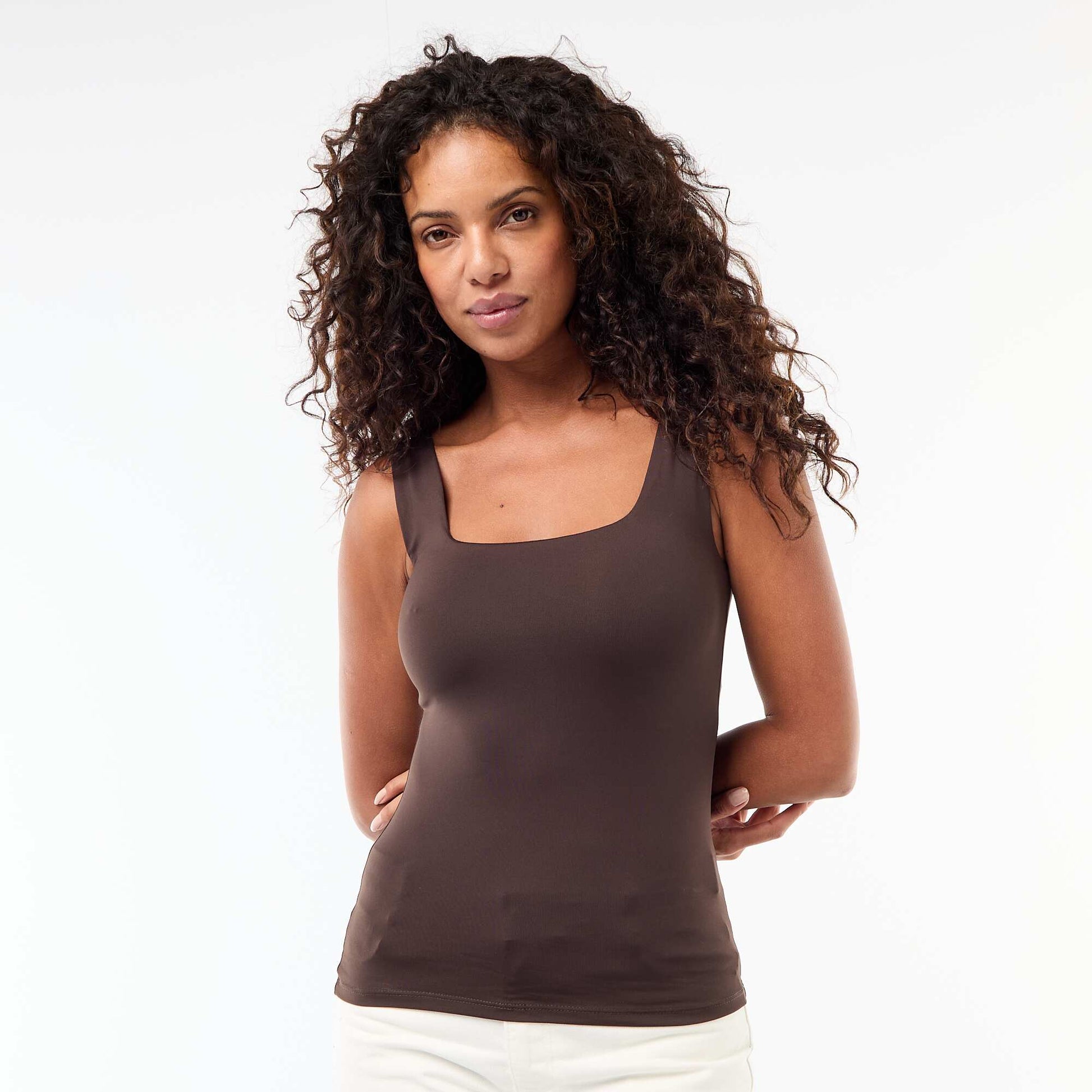 Square neck stretch T-shirt BROWN
