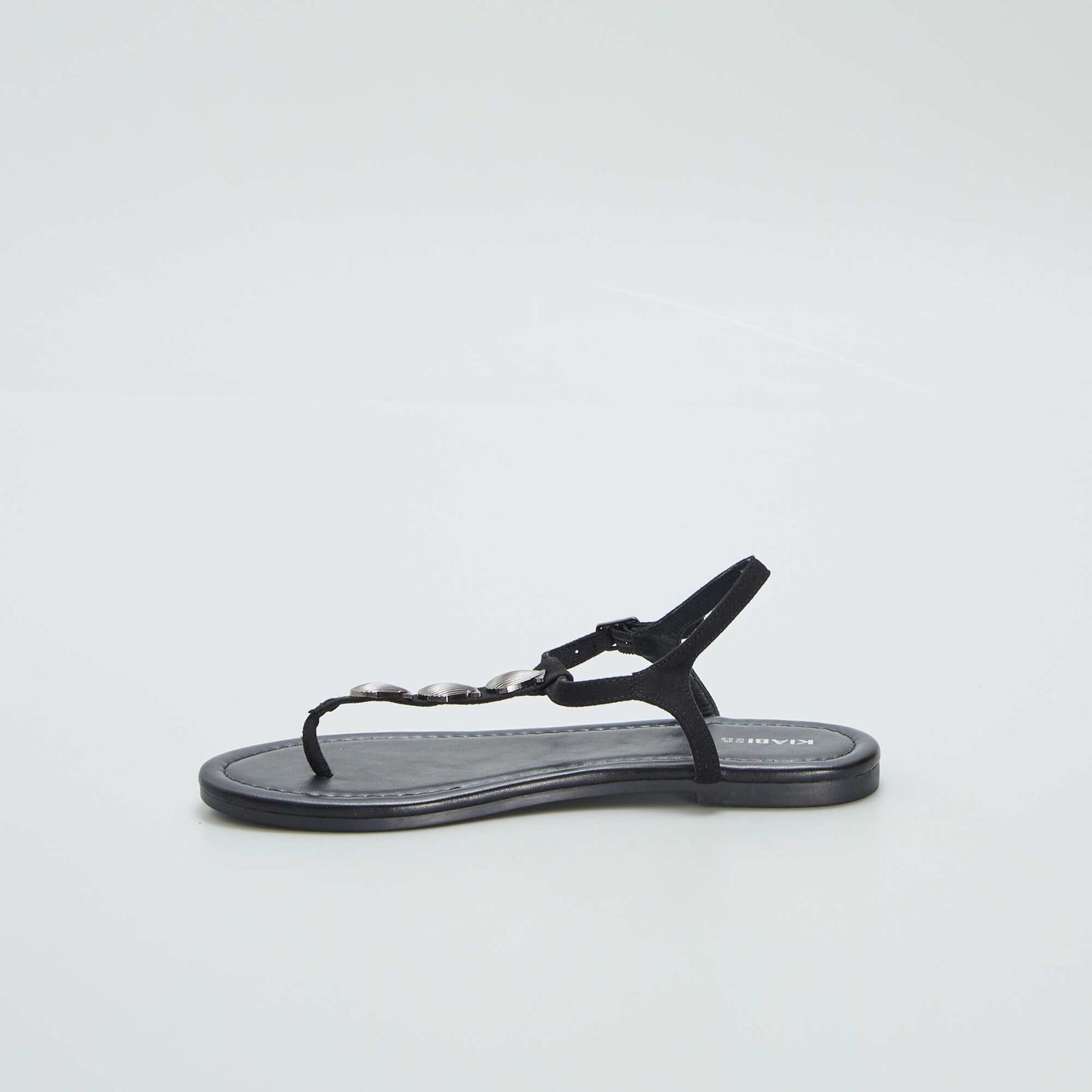 Sandals with decorative shells black