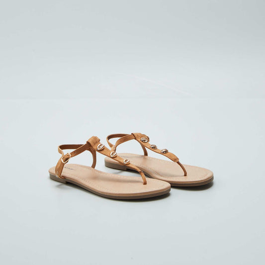 Sandals with decorative shells BROWN