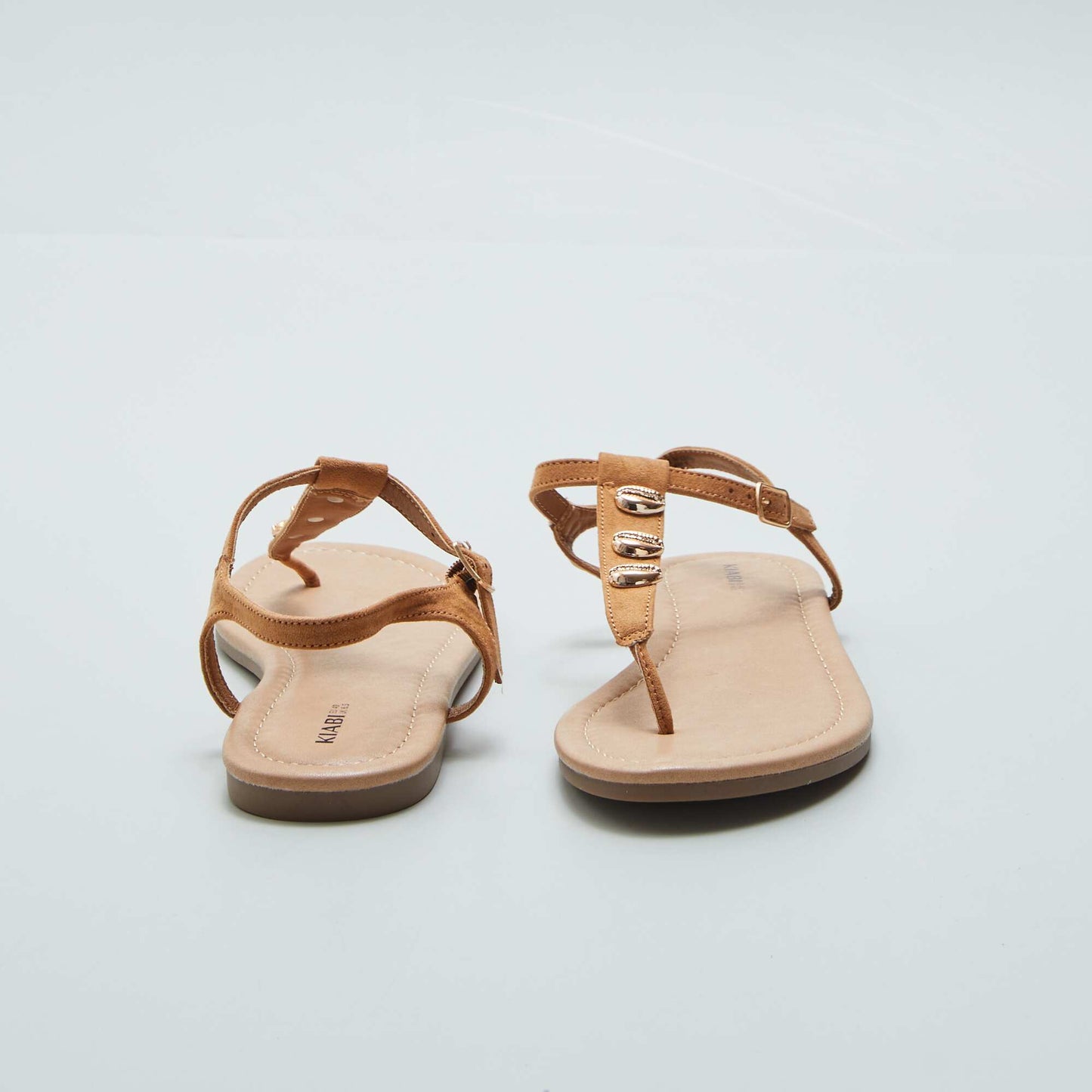 Sandals with decorative shells BROWN