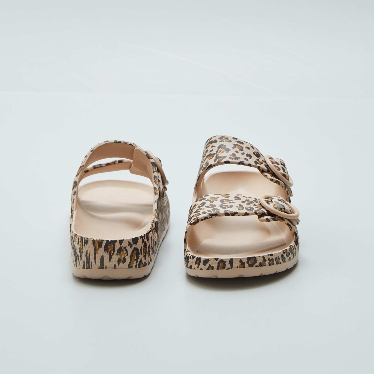 Sandals with double straps beige