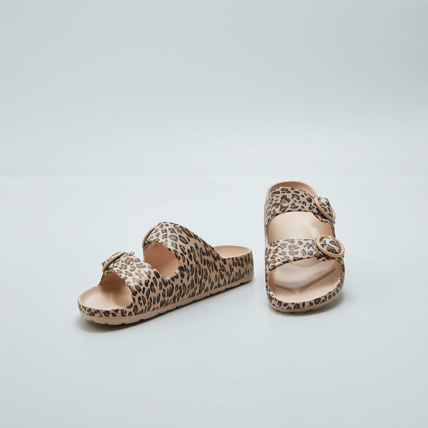 Sandals with double straps beige