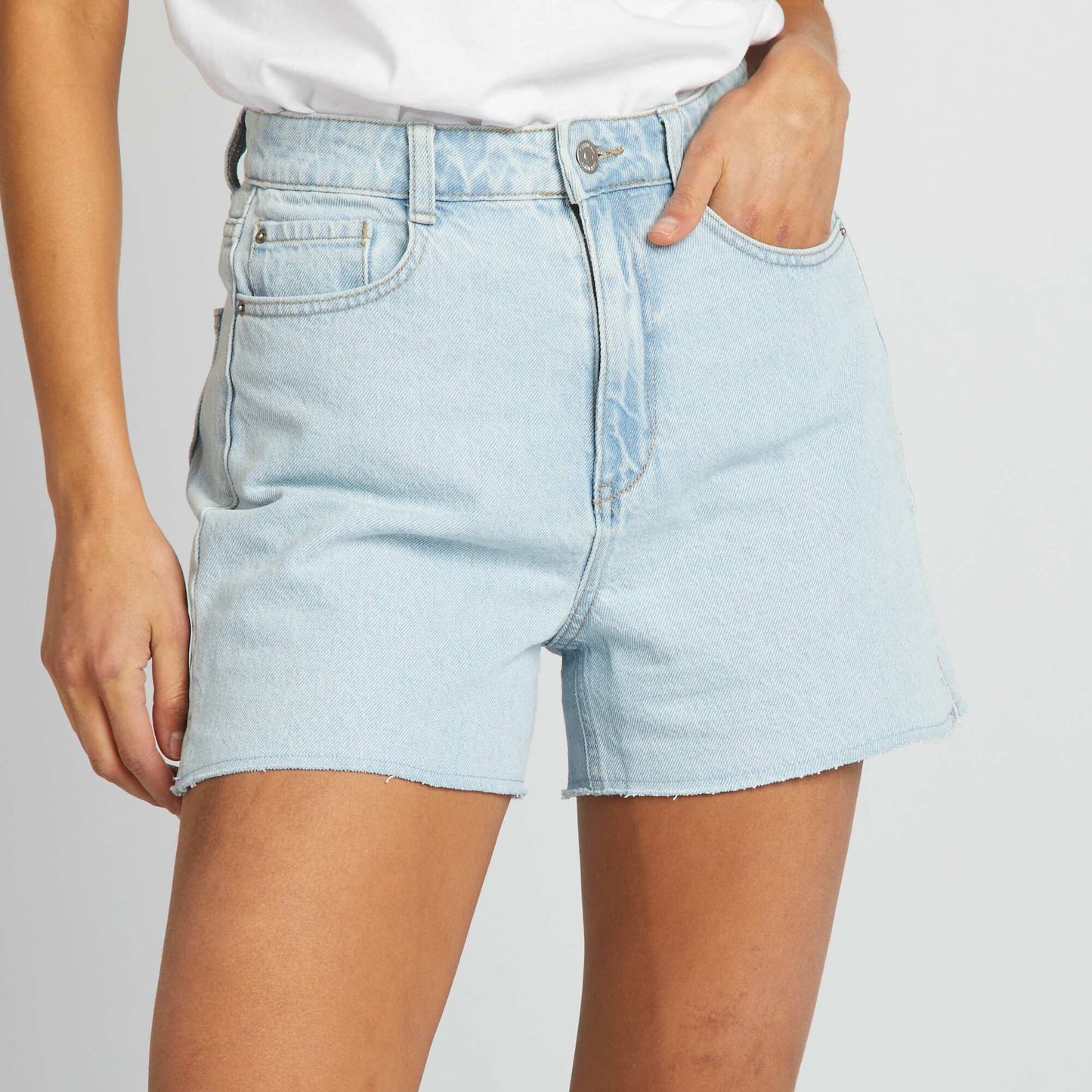 Raw-cut denim shorts BLUE