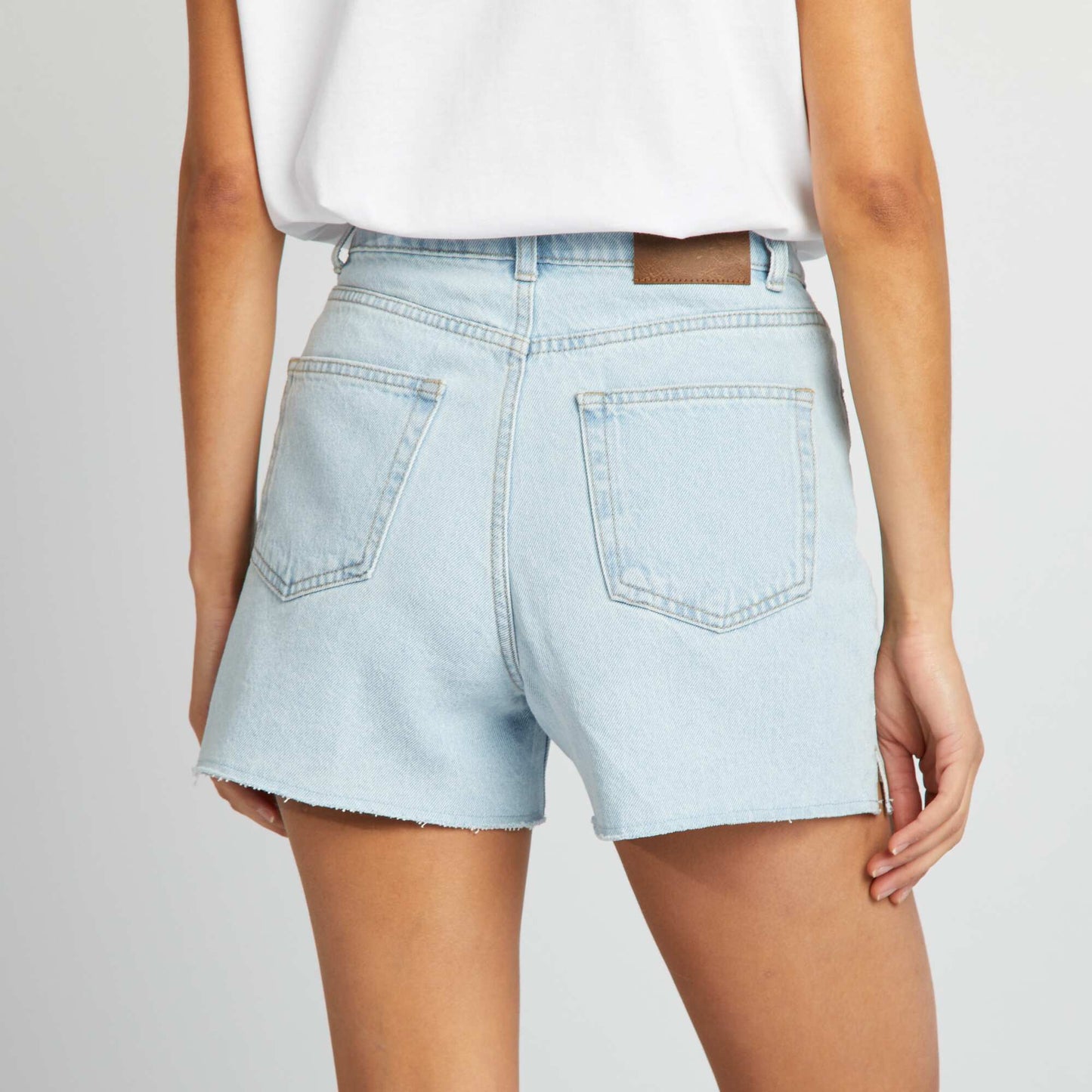 Raw-cut denim shorts BLUE