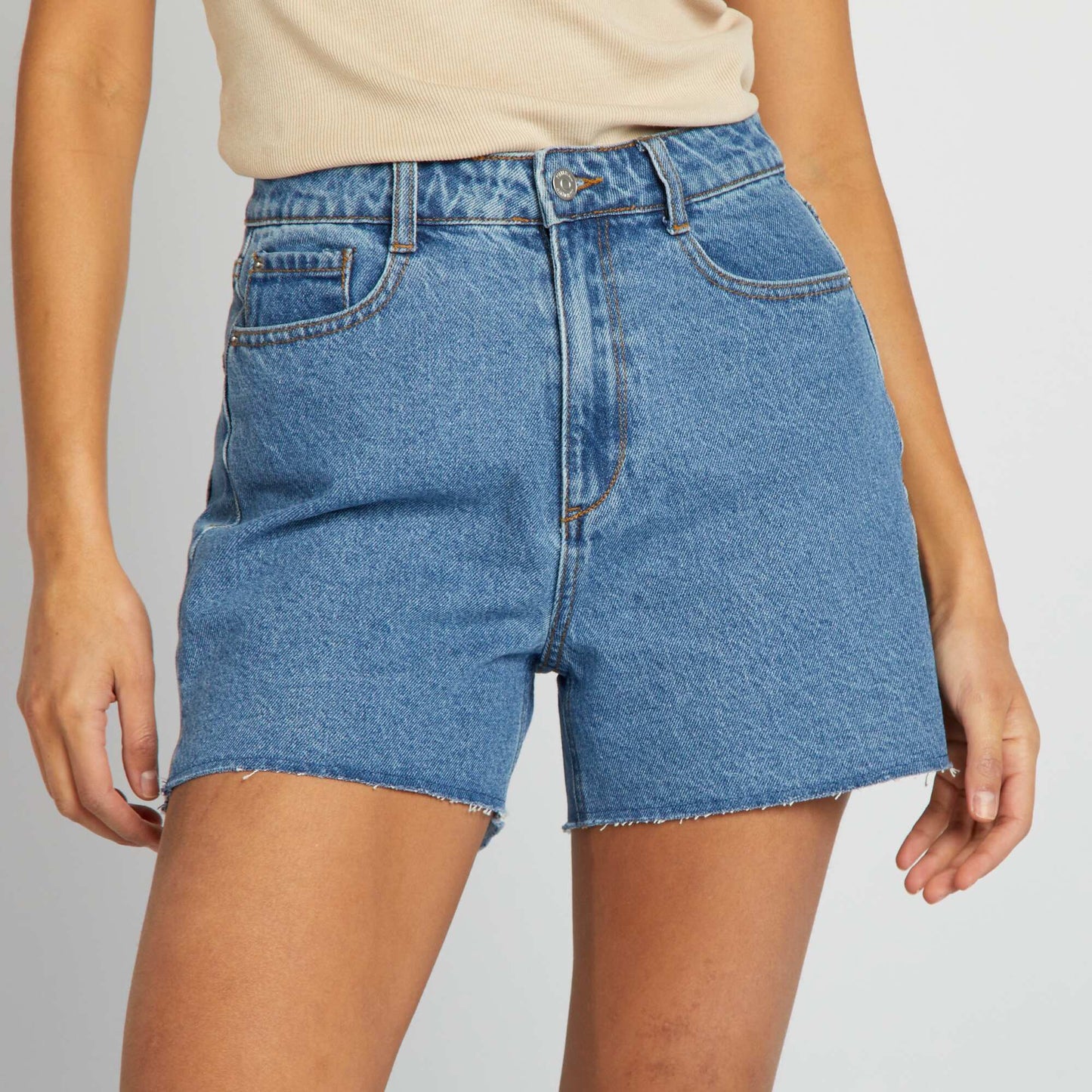 Raw-cut denim shorts BLUE