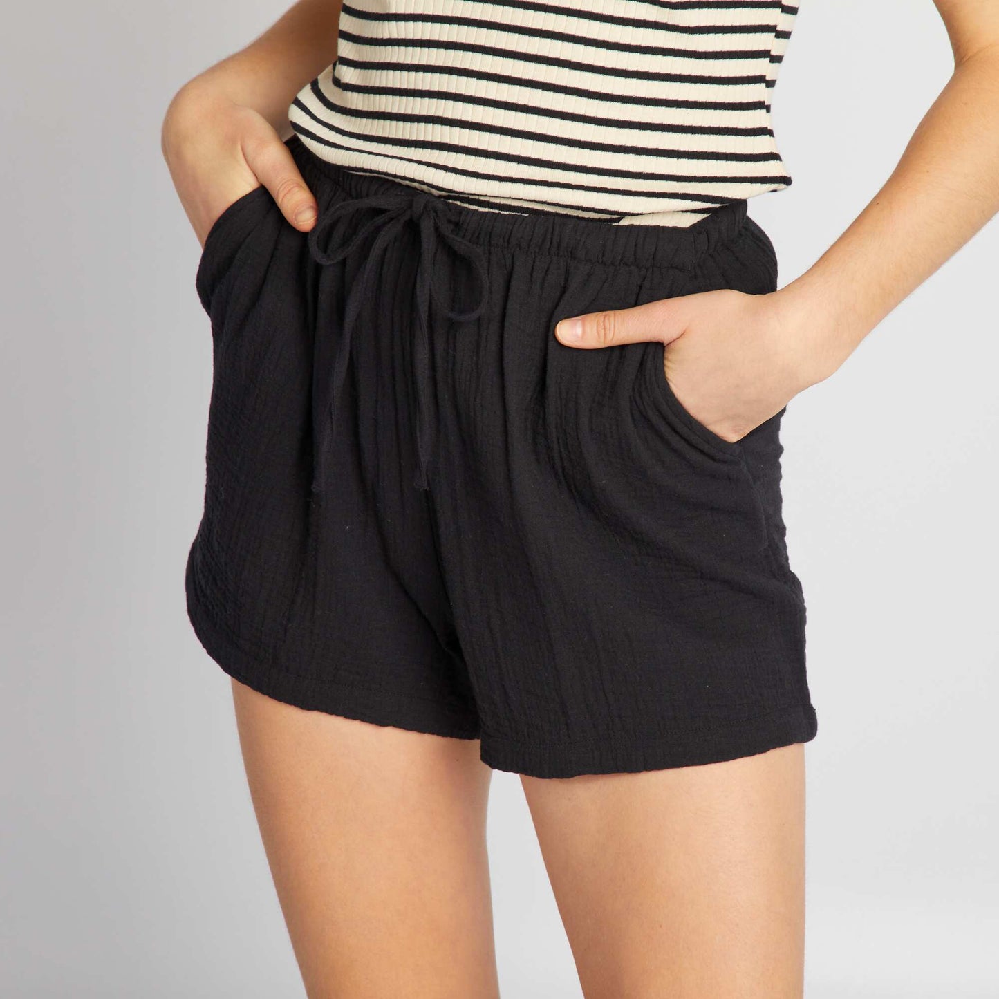 Double cotton gauze high-waisted shorts black