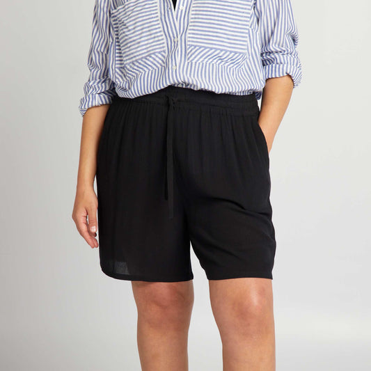 Straight crêpe knit fabric shorts black