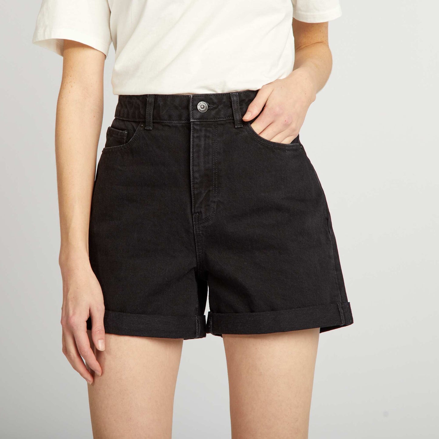 High-waisted denim shorts GREY