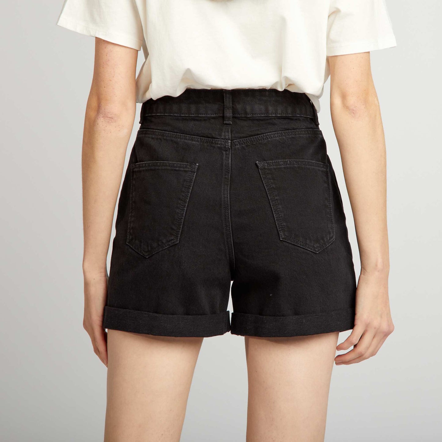 High-waisted denim shorts GREY