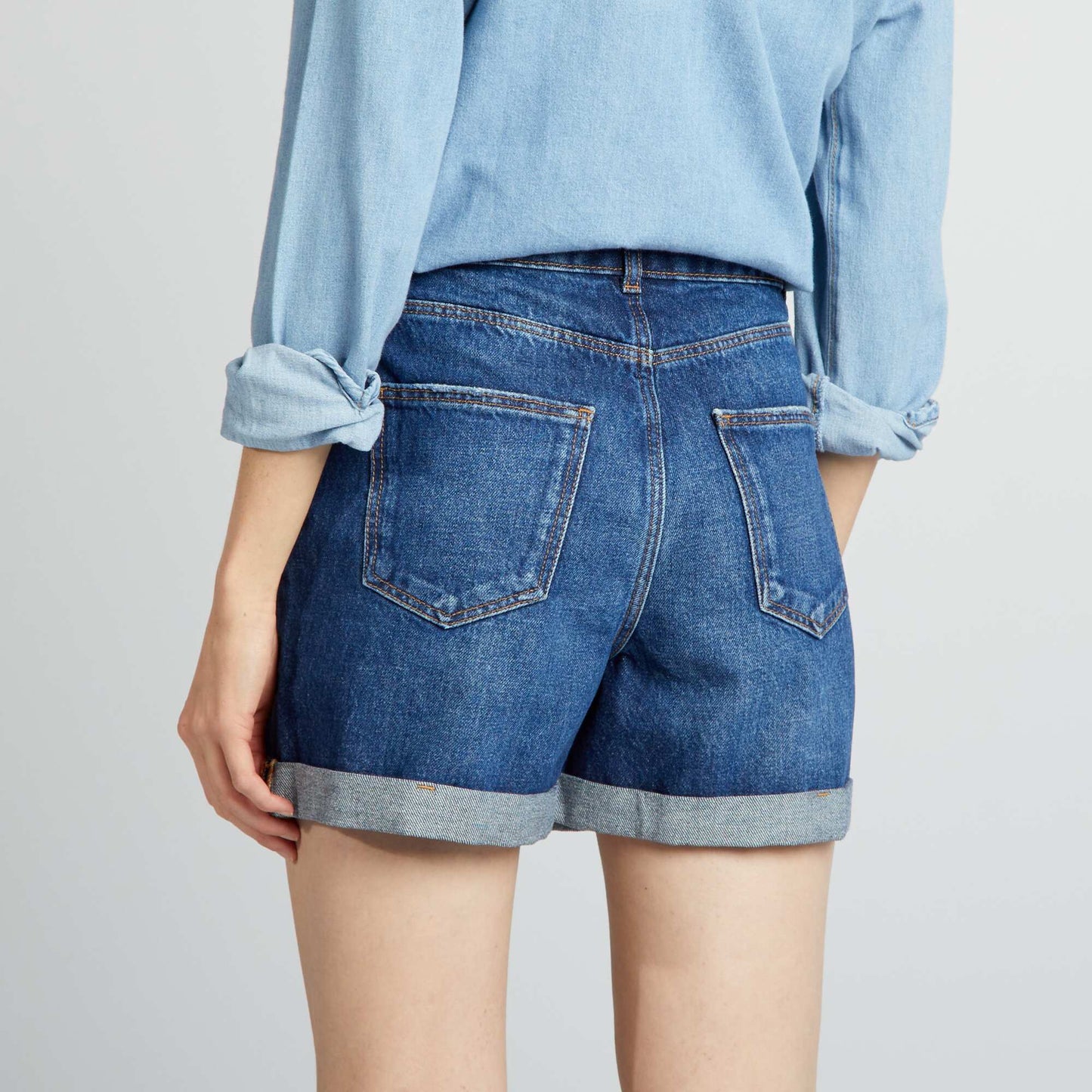 High-waisted denim shorts BLUE