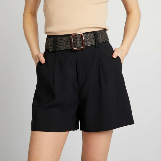 High-waisted shorts with braided belt black