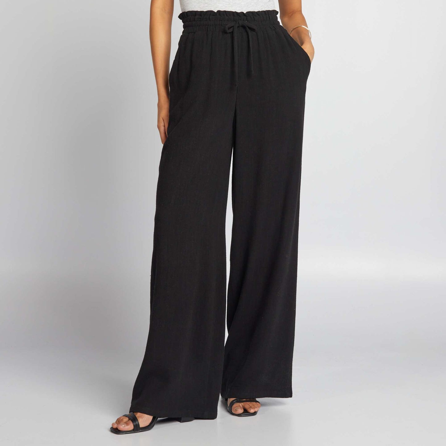 Wide-leg linen trousers black