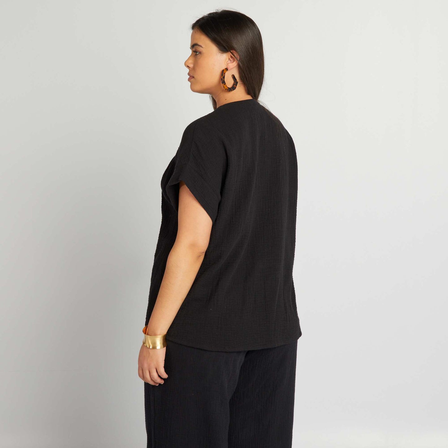 Short-sleeved cotton gauze blouse black