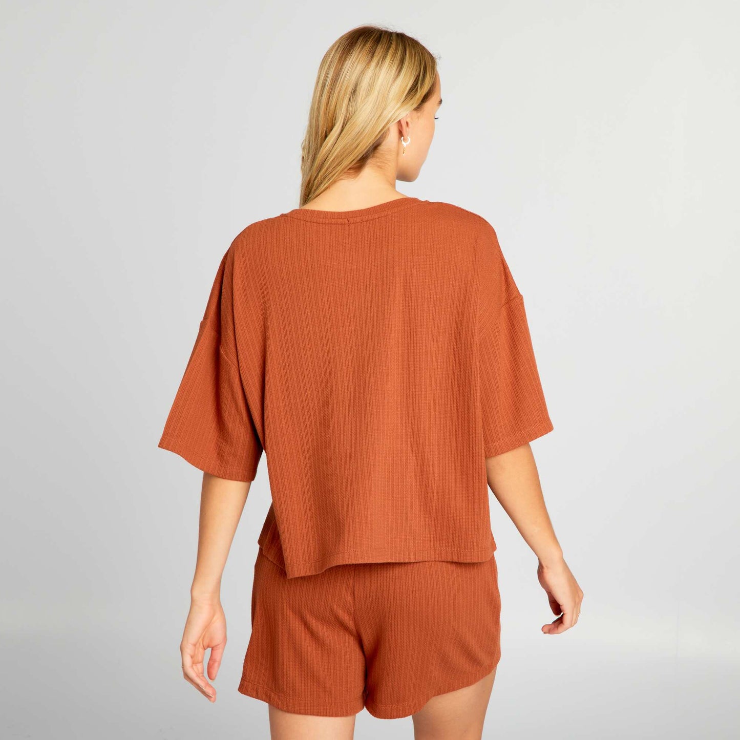 Pyjama shorts in a soft  flowing knit fabric BROWN