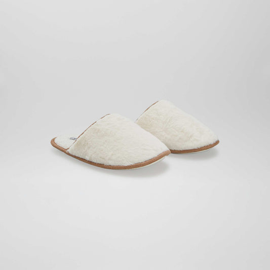 Mule slippers beige