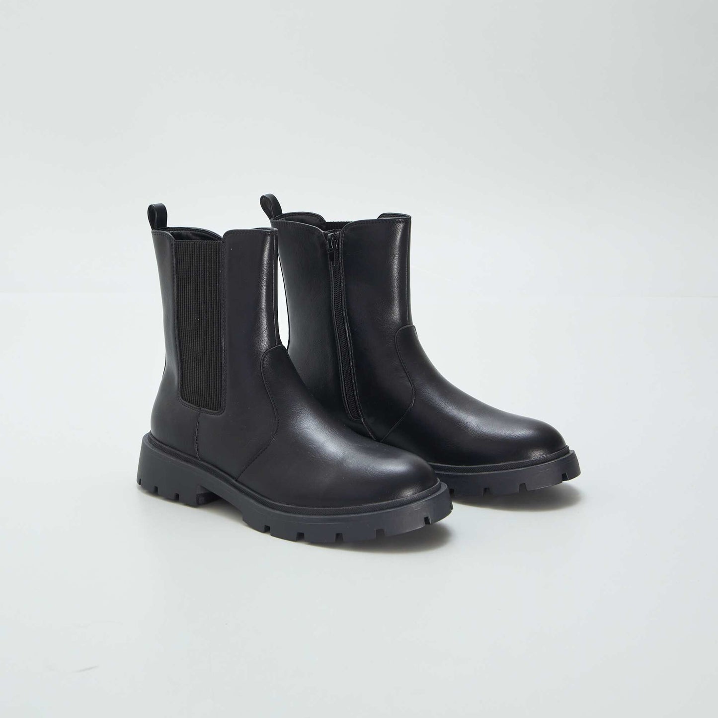 Chunky sole ankle boots black