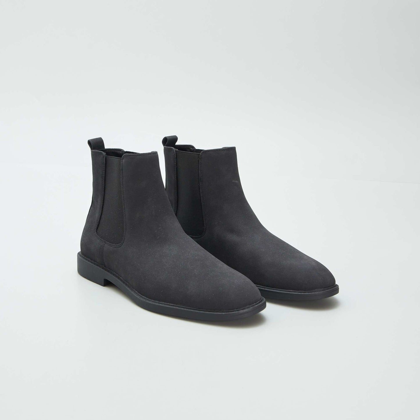 Chelsea boots black