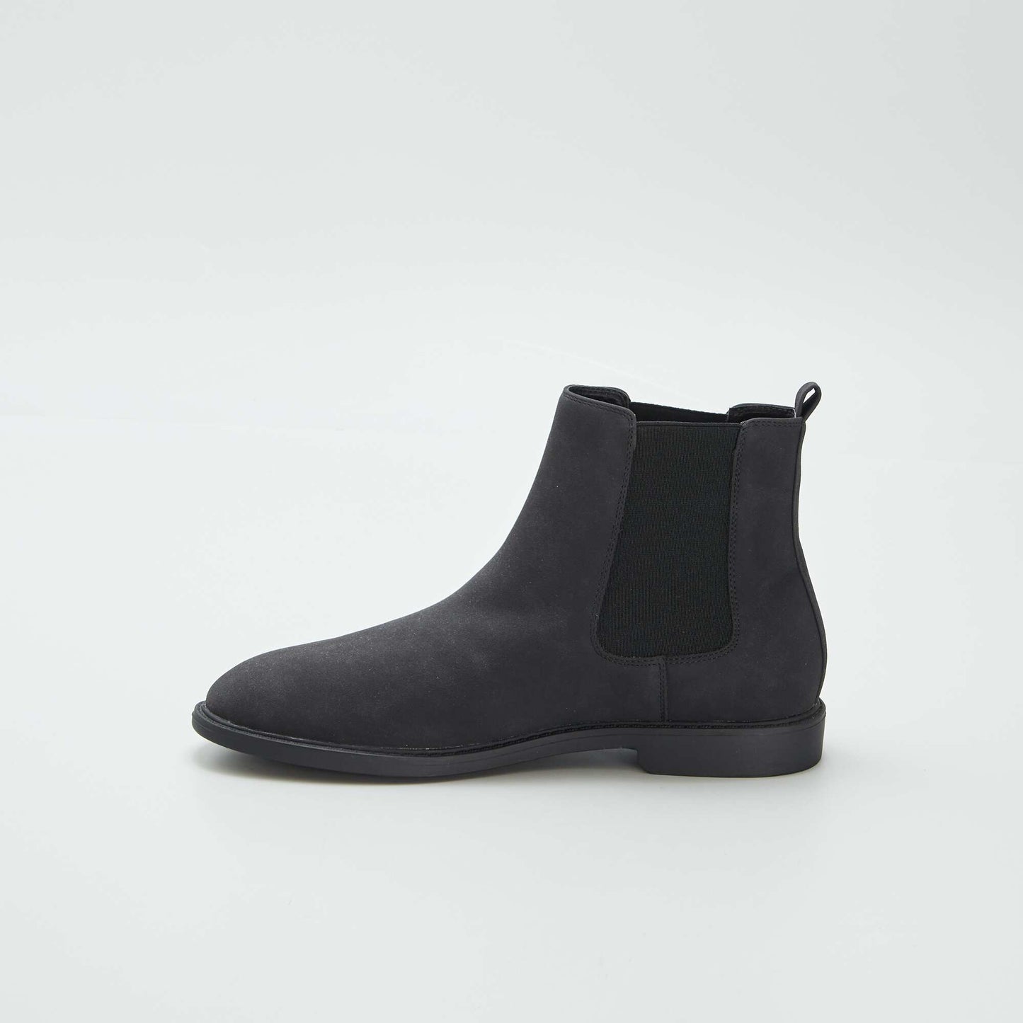 Chelsea boots black