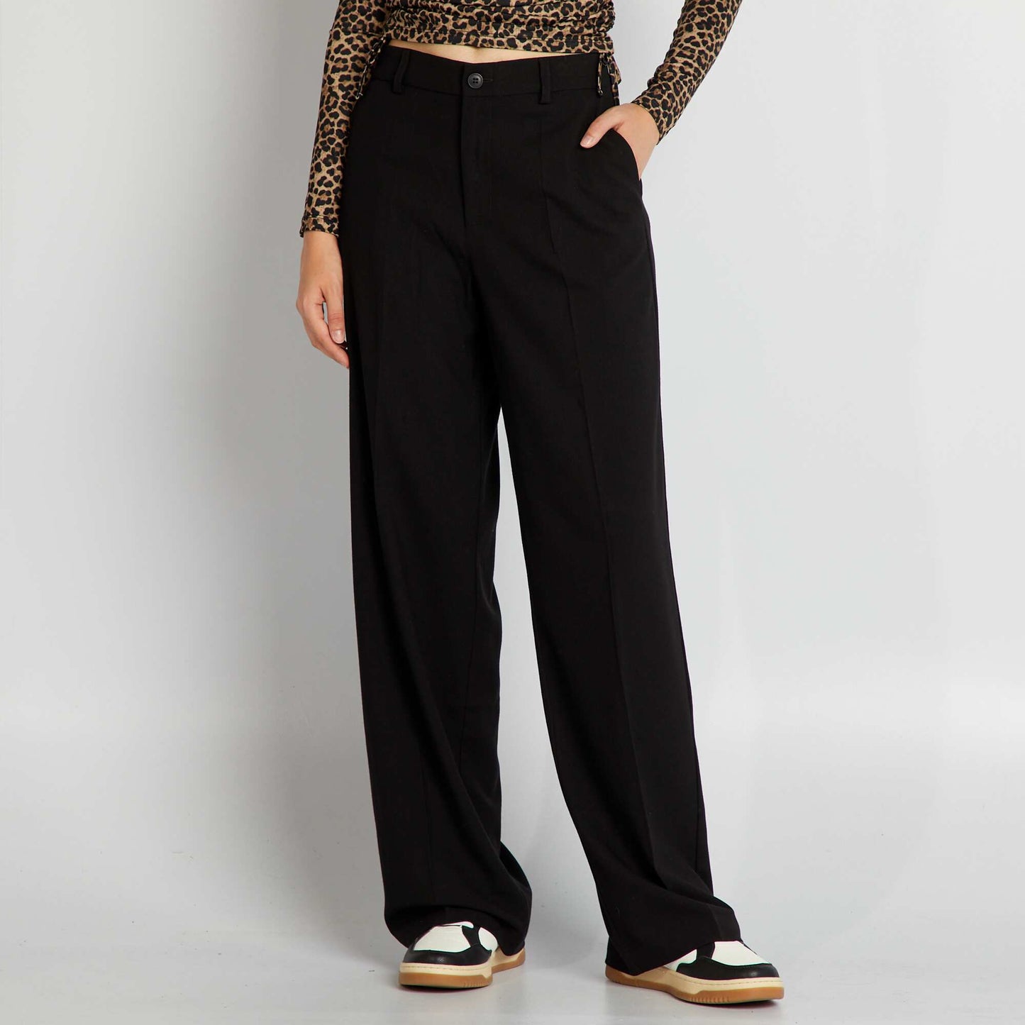 Wide-leg striped trousers black