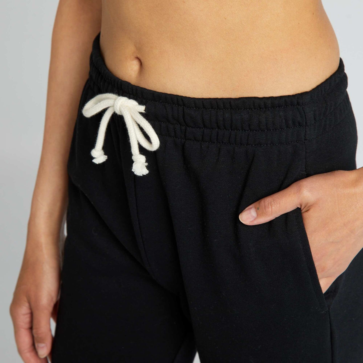 Plain fine sweatshirt fabric joggers black