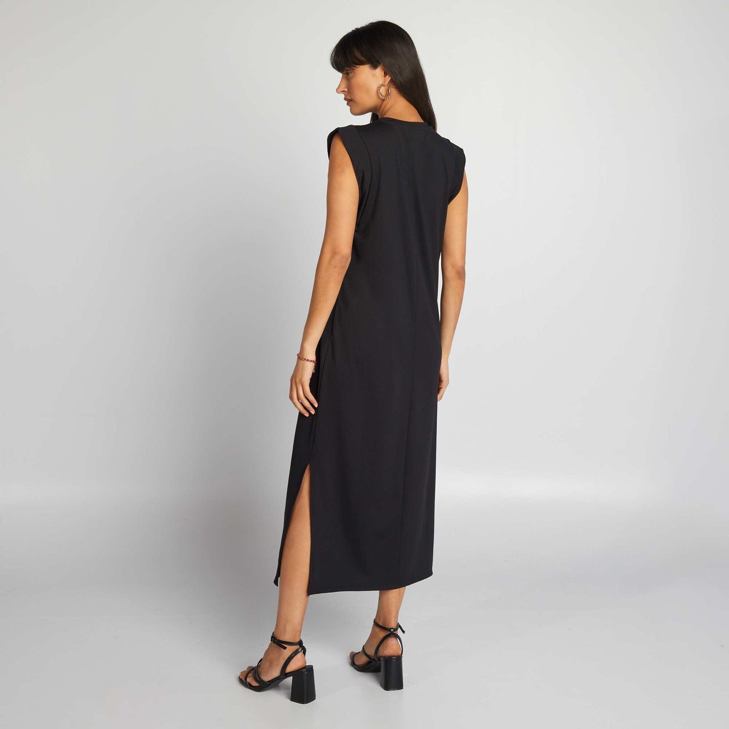 Midi T-shirt dress black