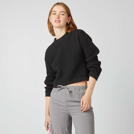 Stylish knit cropped jumper black