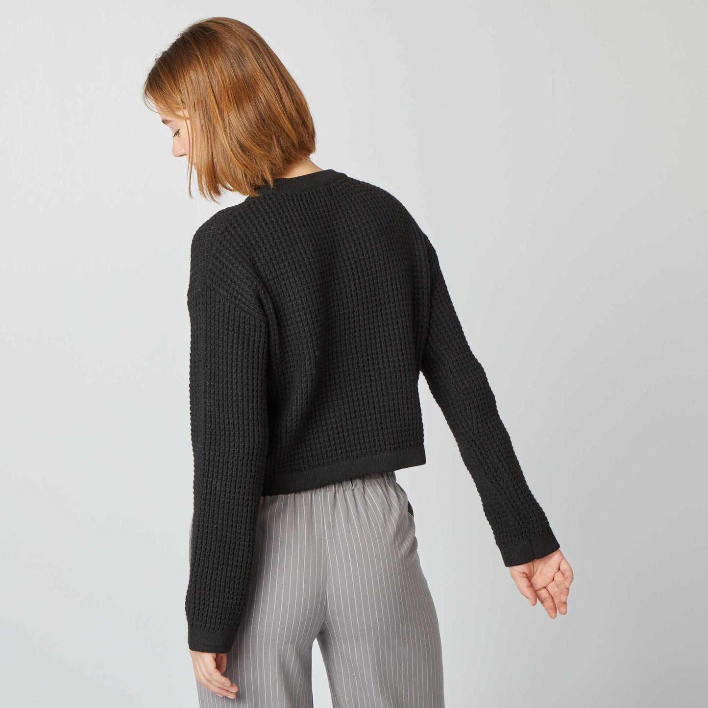 Stylish knit cropped jumper black