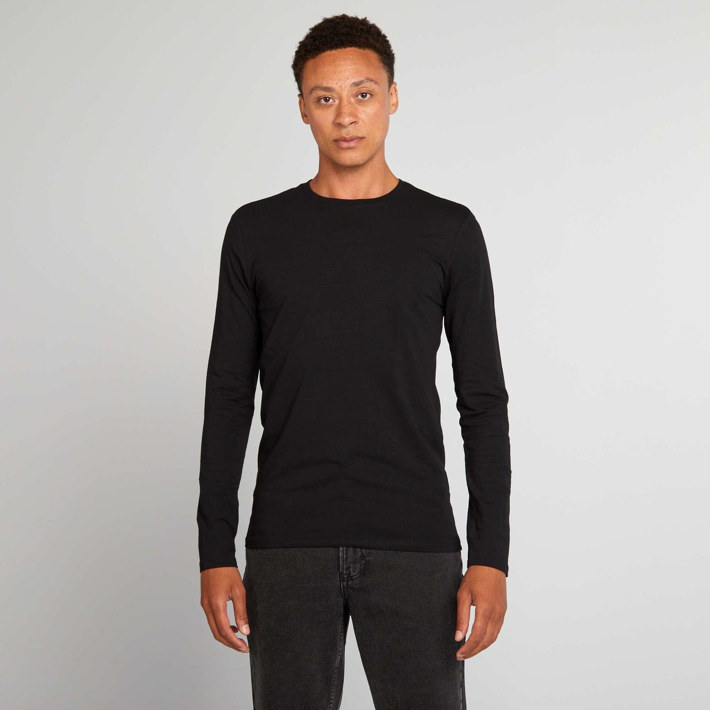 Long-sleeved T-shirt black