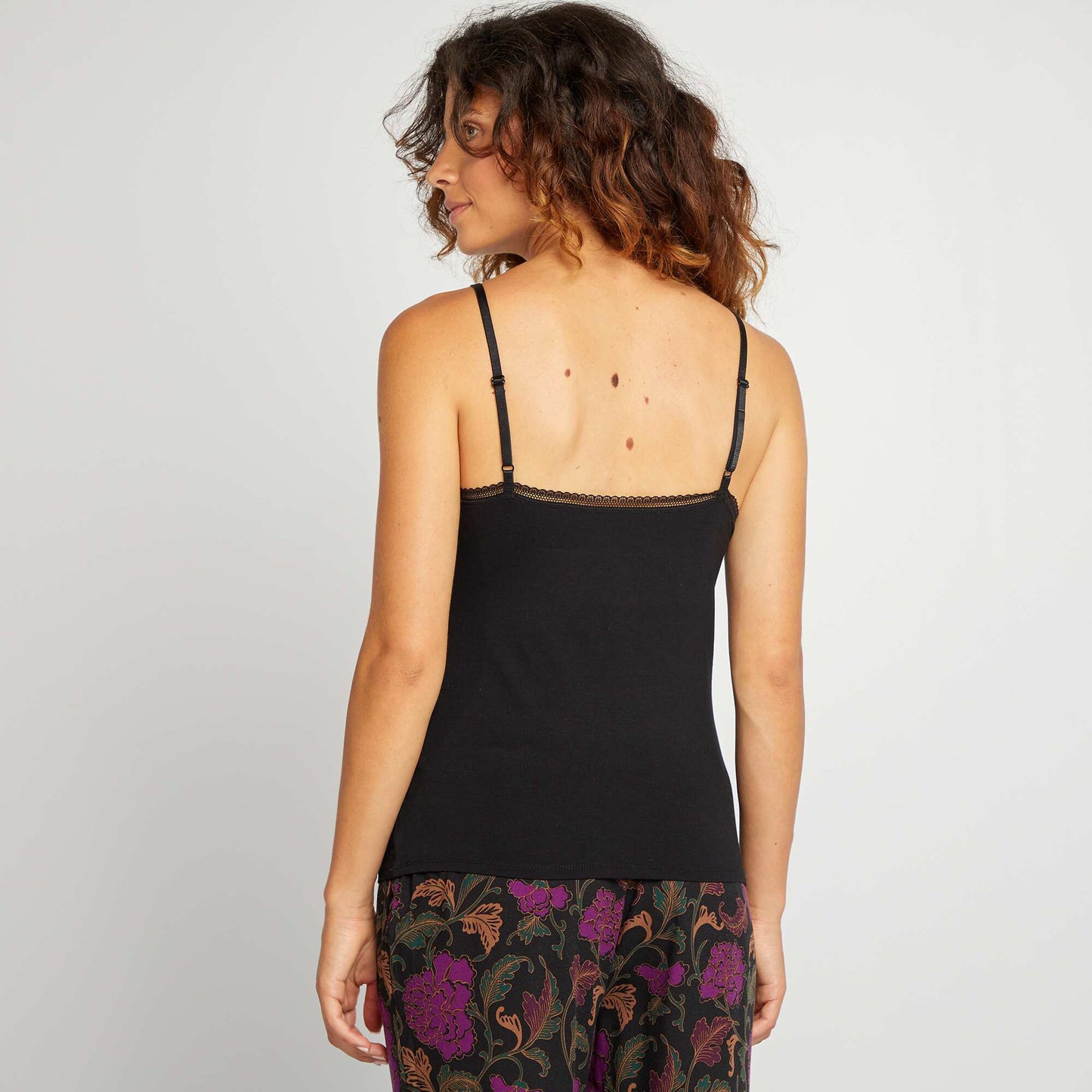 Vest top with spaghetti straps black