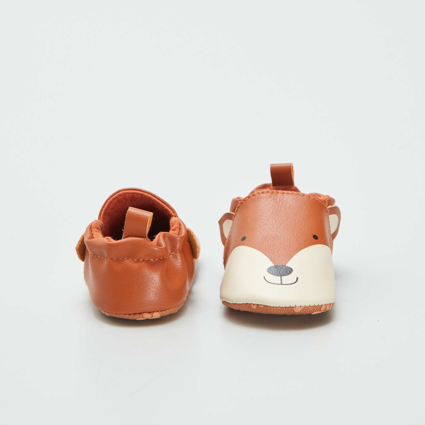 Synthetic slippers BROWN