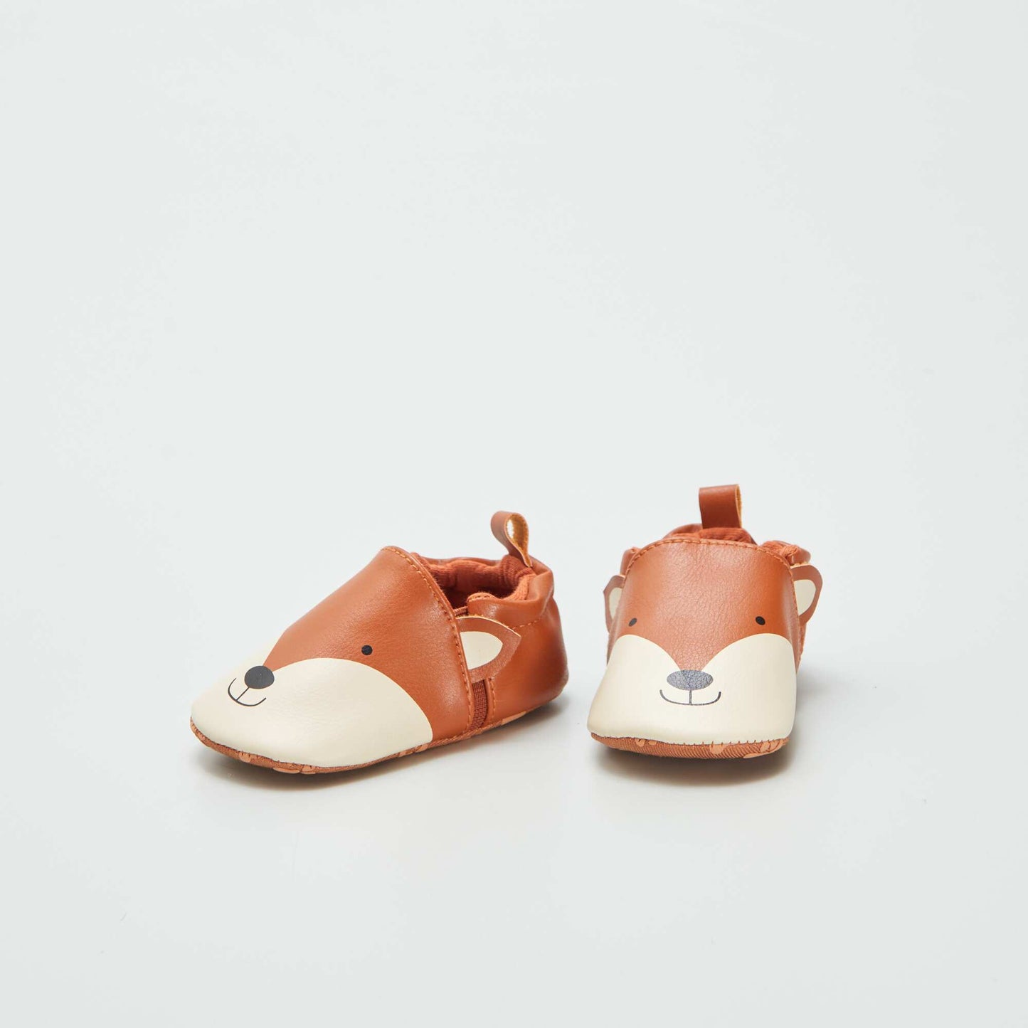 Synthetic slippers BROWN