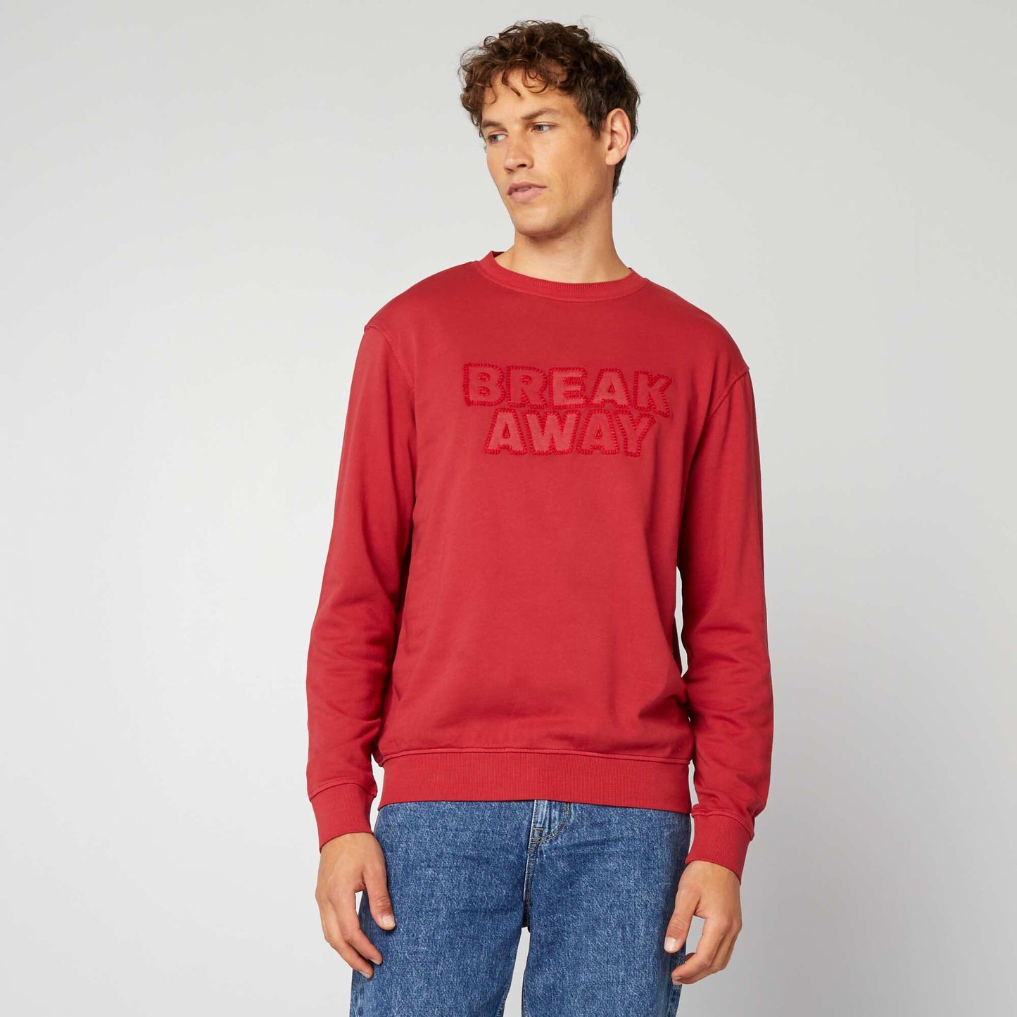 Sweatshirt with embroidered lettering RED