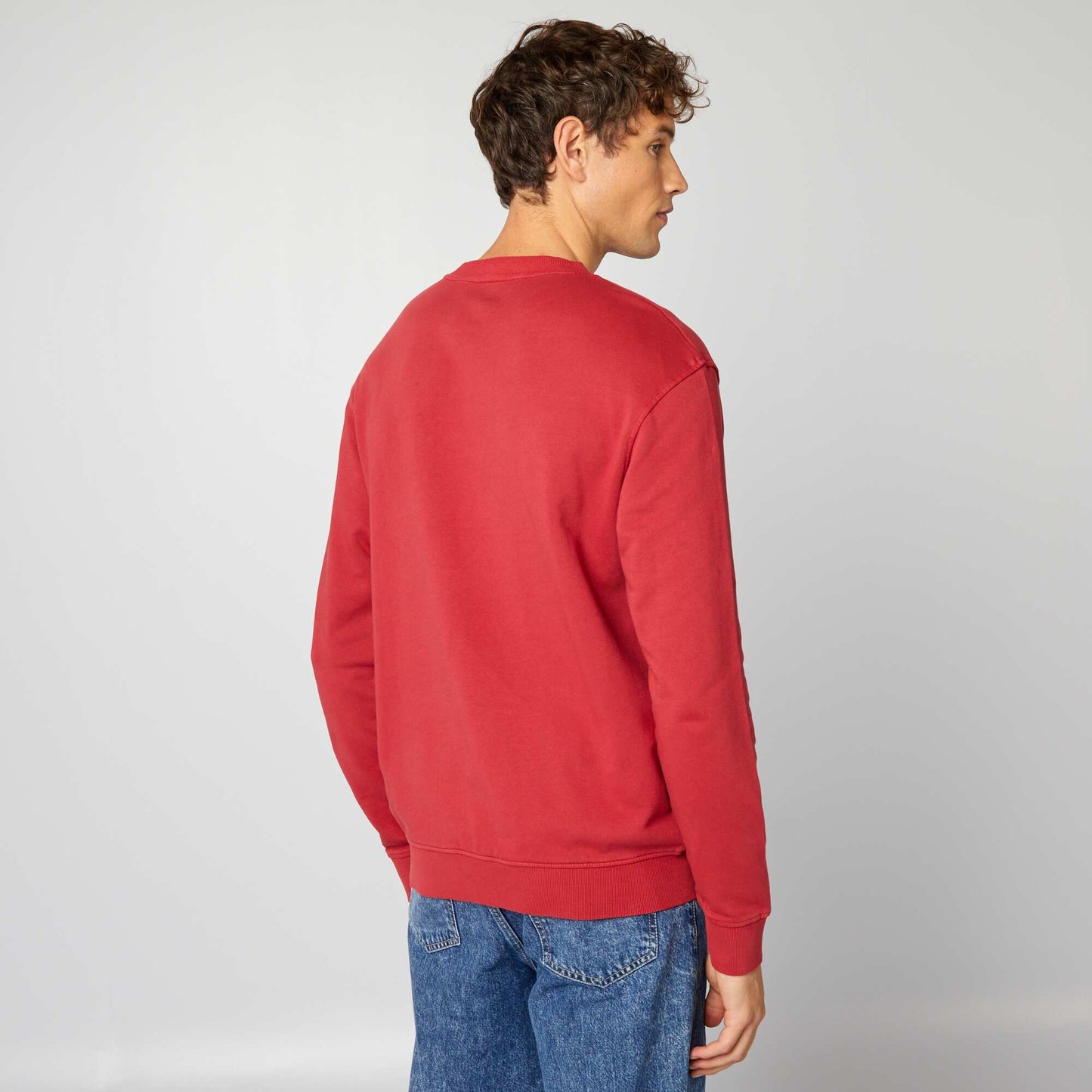 Sweatshirt with embroidered lettering RED