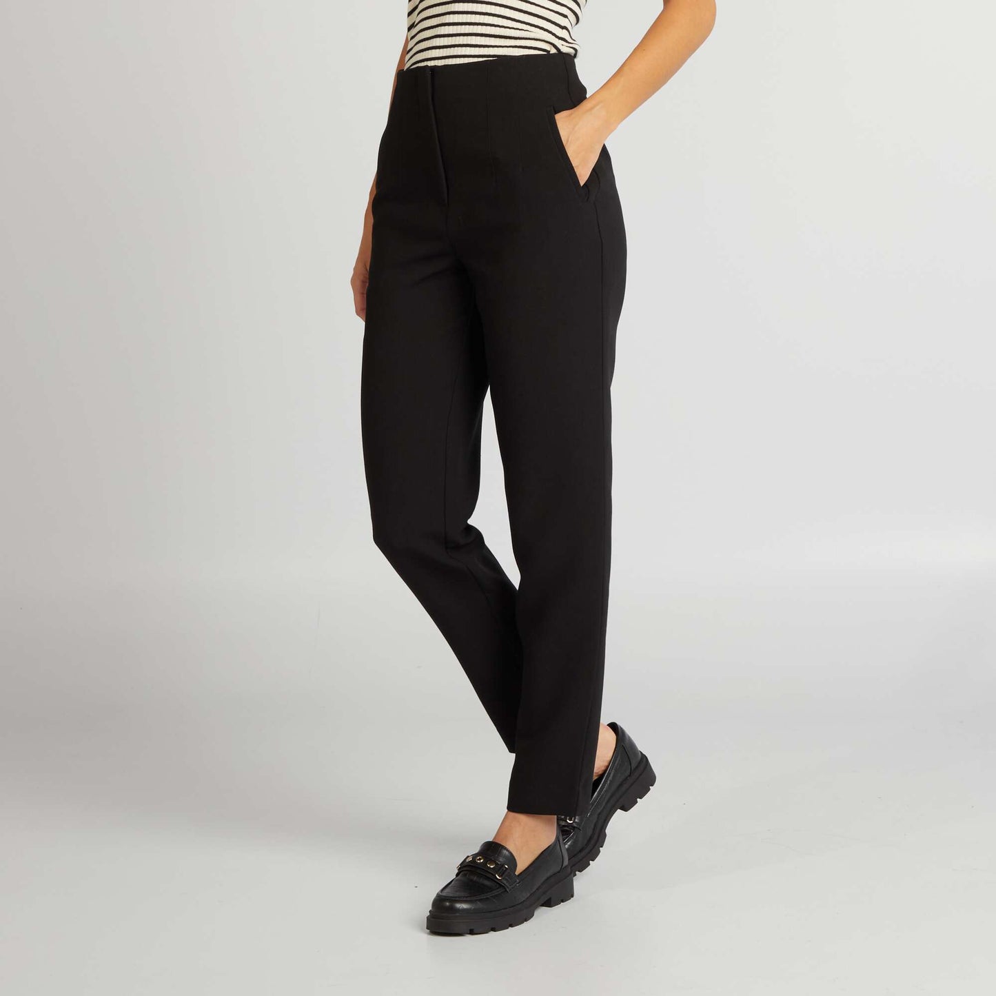 High-waisted straight-leg trousers black